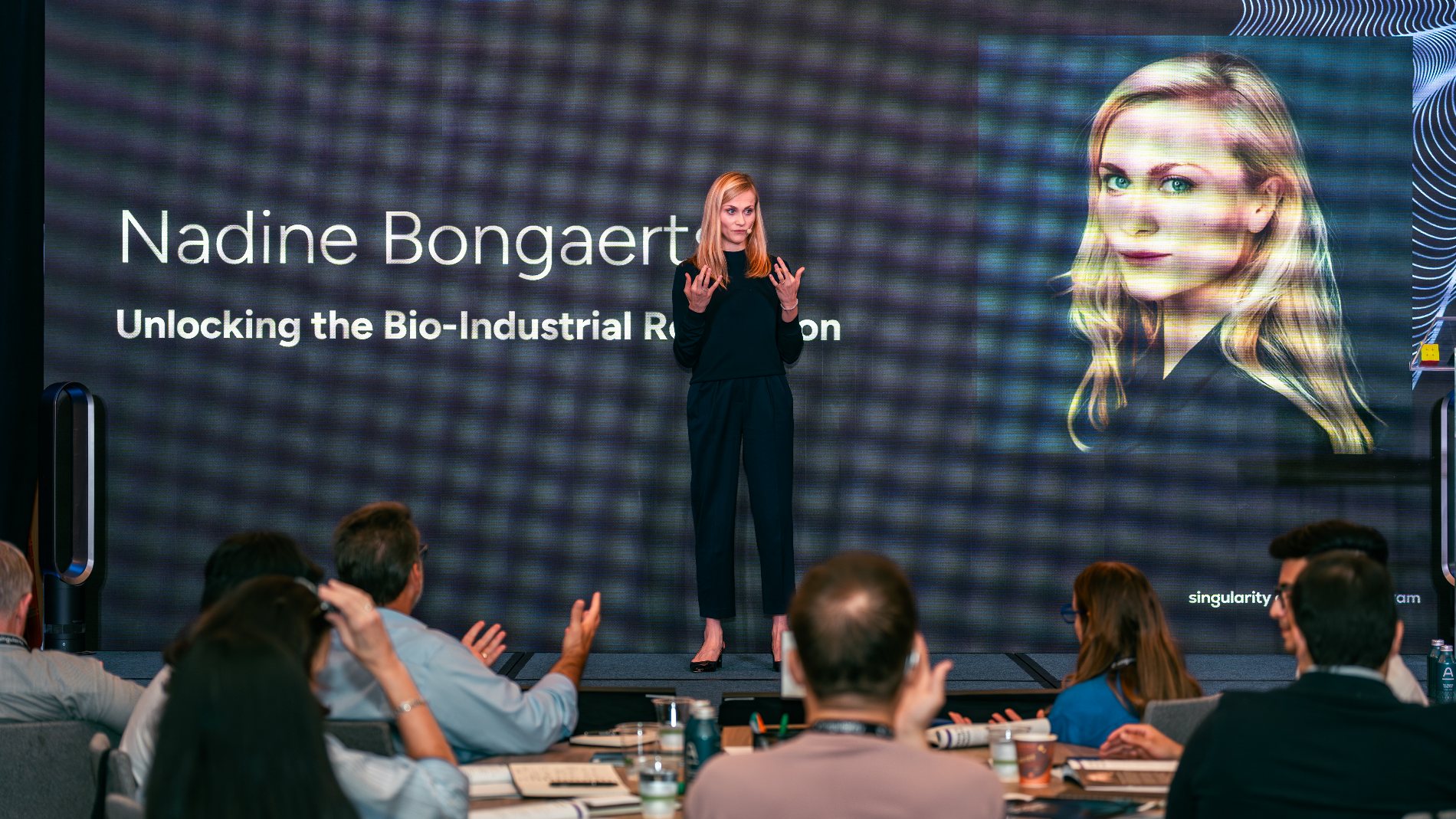 Executive programme participants during a Singularity University session